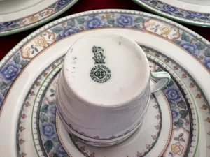 Vtg 127 Pc Royal Doulton Floral Green Dim Dinnerware for 12 Incomplate Set - Picture 1 of 27
