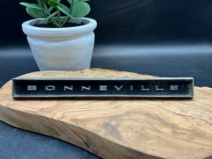 1965 Bonneville Pontiac Dash Emblem 507-3-4-5 9779990 - Bild 1 von 4