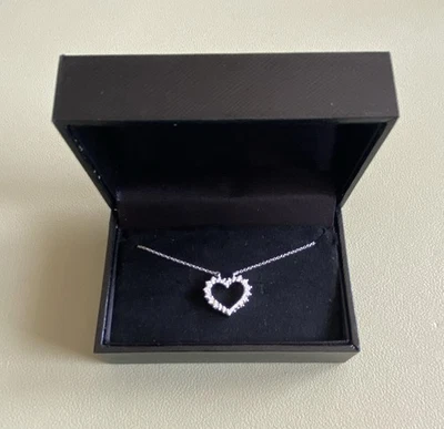 Collar colgante de corazón de diamantes de 1/2 quilate cultivado en laboratorio de oro blanco macizo de 14K 18,0" Foto 1 de 4