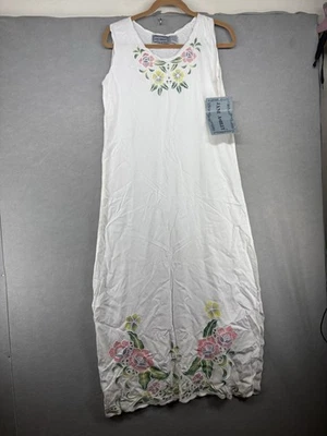 Jane Ashley Dress Size M White Sleeveless Floral Embroidery Boho New Gorgeous - Image 1 of 4