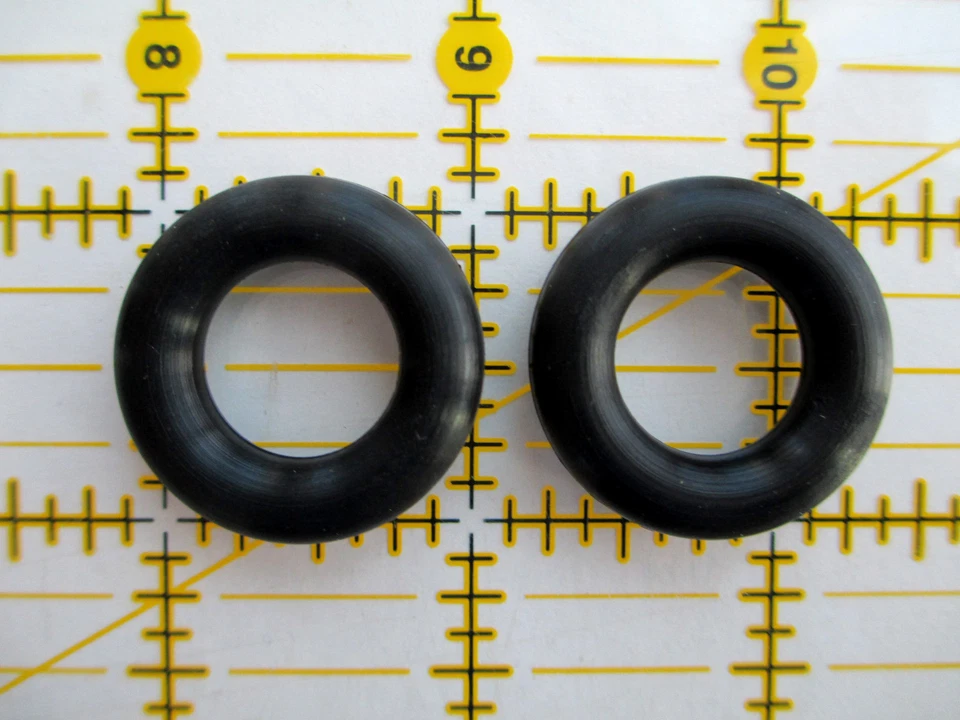 2 Bobbin Winder Tires / RUBBER RINGS SINGER # 15287A - Image 1 of 1