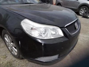 HOLDEN EPICA RIGHT HEADLAMP EP 02/07-12/11 ( CLEAR LENS ) - Picture 1 of 2