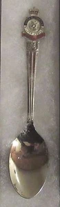 #689) SILVER PLATED TEA SPOON H.M. QUEEN ELIZABETH II SILVER JUBILEE 1952-1977 - Picture 1 of 2