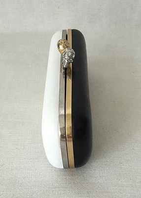 Alexander McQueen универсальный черный и белый кожаный череп застежки коробка Дамская сумка. - Изображение 1 из 4