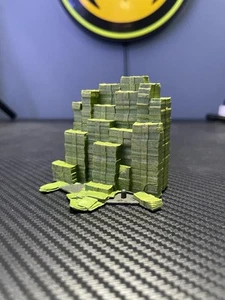 McFarlane DC Multiverse Dark Knight Rises The Joker Money Pile Accessory  Stand - Picture 1 of 3