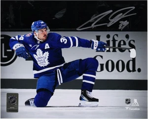 Auston Matthews Maple Leafs Signed 8x10 One Knee Celebration Spotlight Photo - Picture 1 of 1