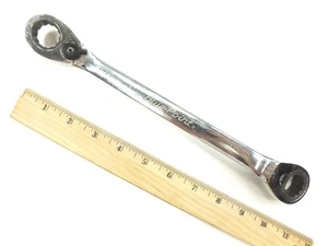 BLUE-POINT 18 x 19 MM METRIC RATCHETING REVERSIBLE BOX END WRENCH 25° OFFSET - Picture 1 of 3