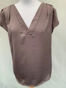 H&M Beige V Neck Cap Sleeve Blouse Top Size 10 Womens - Picture 1 of 5