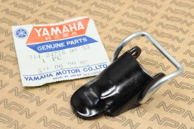 Nuevo de Lote Antiguo Yamaha AT1 CT1 ATMX DT3 GT80 GTMX TX650 Cierre de Palanca de Asiento 214-24776-00-33 Foto 1 de 3