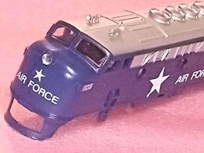 F3 DIESEL SHELL BY MODEL POWER AIR FORCE ROAD NAME BY MODEL POWER HO SCALE NEW - Image 1 of 4