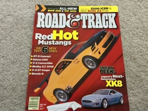 2005 Ford Mustang, Audi A6 Road and Track Magazine - Imagen 1 de 1