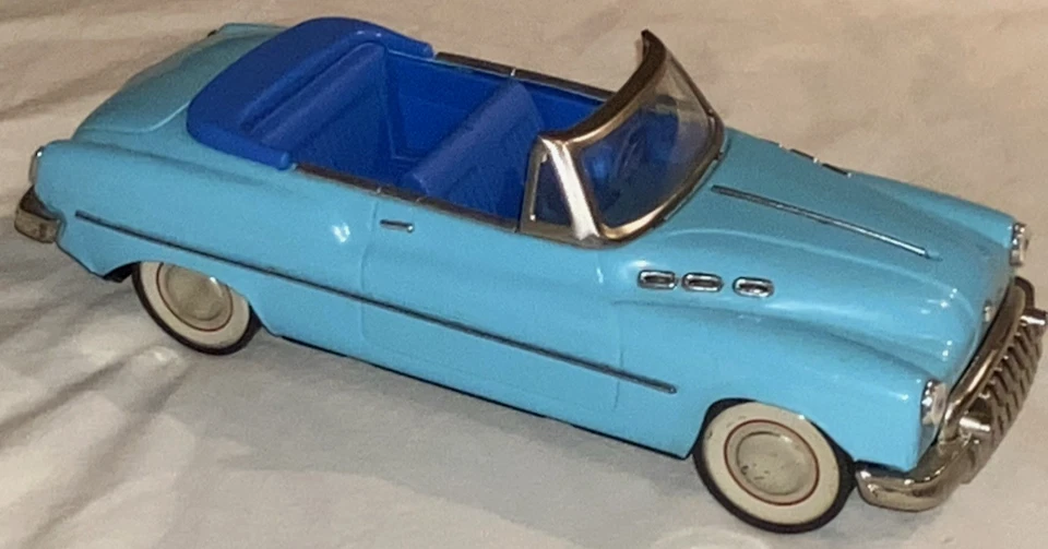 Antigo Dixie's Diner Buick Roadmaster carro conversível de fricção de metal TYCO retrô - Imagem 1 de 4