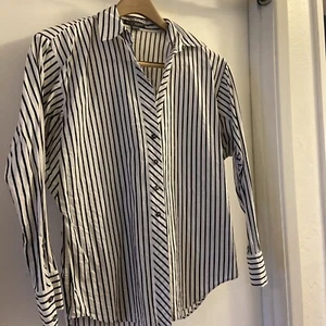 Camicetta donna manica lunga GO SILK a righe cotone bianco e nero taglia PS mancano 2 bottoni - Foto 1 di 5