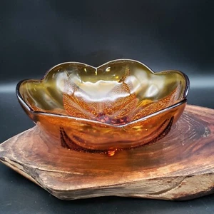Anchor Hocking Renaissance Gold Amber Glass Footed Bowl Beaded Leaf 7" Vintage - Picture 1 of 8