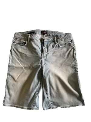 Women’s Shorts NYDJ Summer Size 16 With Lift X Tuck Technology Light Rinse - Image 1 of 4
