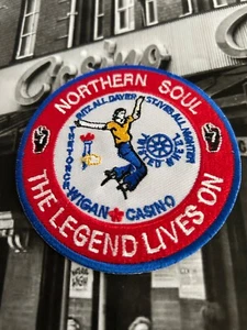 NORTHERN SOUL : THE LEGEND LIVES ON - Embroidered Iron Sew On Patch Badge - Foto 1 di 1