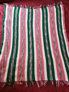 Vintage Handarbeit gehäkelt afghanische Decke Überwurf 42x50 Schoß bequem bunte Streifen - Bild 1 von 4