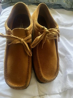 Clarks Originals Wallabee, Men's Turmeric Suede Size 8 US - Image 1 of 4