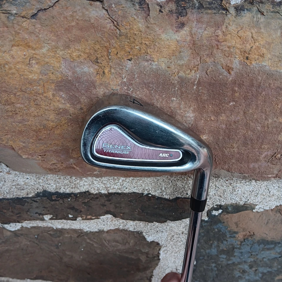 RH NICKENT GENEX Titanium ARC 4 Iron Regular Flex Steel Shaft - Image 1 of 4