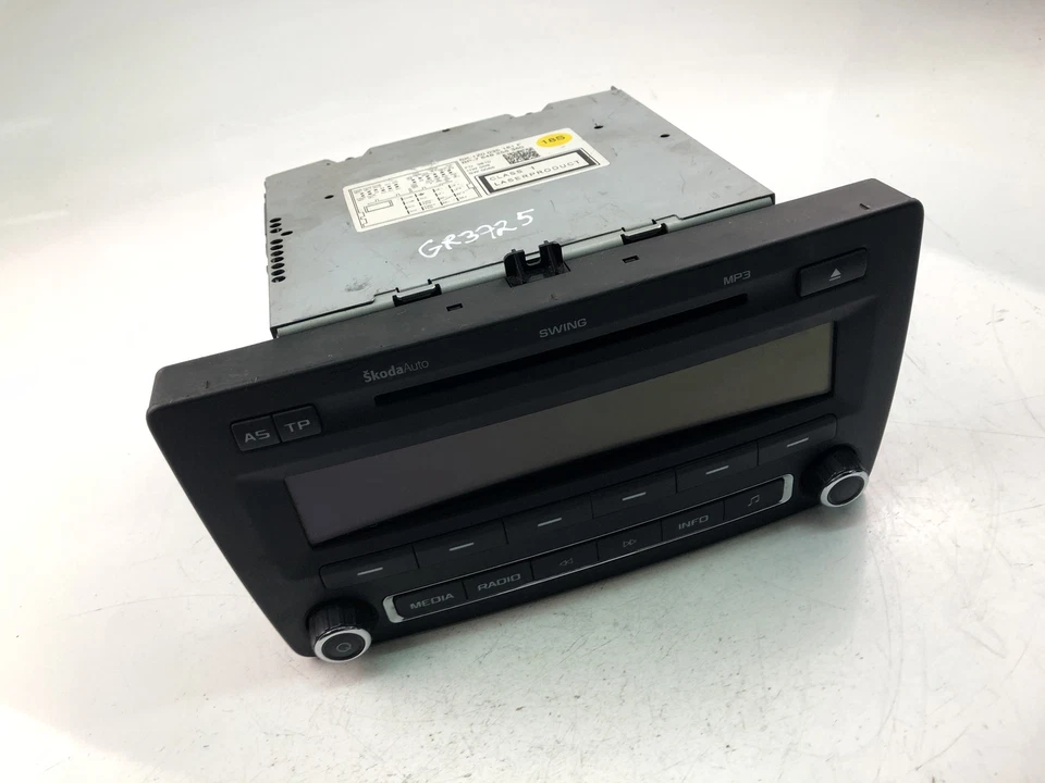 SKODA OCTAVIA I 1U2 Musik-Player ohne GPS 1Z0035161F 2010 17060476 - Bild 1 von 4