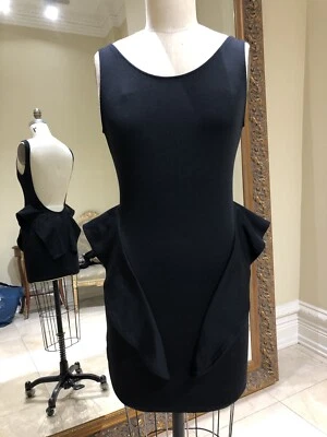 Vestido Backstage Australia Espalda Abierta Negro Bodycon Volantes Marca Free People Foto 1 de 4