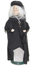 Byers Choice Halloween Grave Digger Witch -  New 2024 - FREE PRIORITY SHIPPING