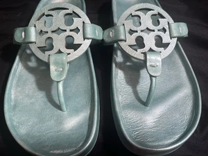 ¡Nuevo! Sandalia Tory Burch Miller Cloud Cuero Metálico Azul Aubrey Talla 7 - Imagen 1 de 10
