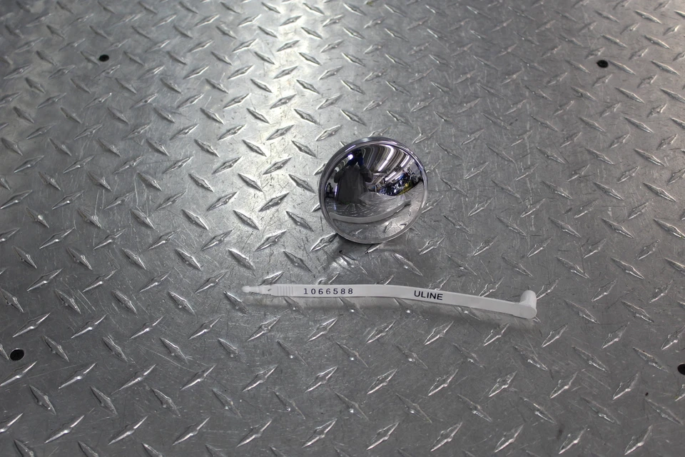 2008 HARLEY-DAVIDSON DYNA STREET BOB EFI FXDBI FUEL TANK GAS CAP NO KEY - Image 1 of 4