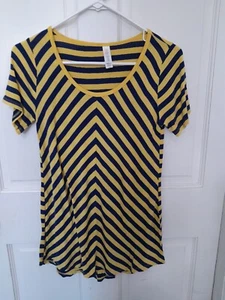 LulaRoe Classic Long T Shirt Size XXS  Preowned But Barely If Ever Worn - Picture 1 of 6