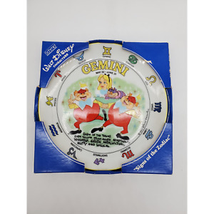 Disney Decorative Plate - Gemini - Zodiac - 7"D Alice in Wonderland