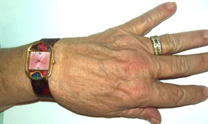 Ronda Swiss Psychedelic Retro Ladies Watch fits 6.50"--7.25" Looks Runs Great - Picture 1 of 16