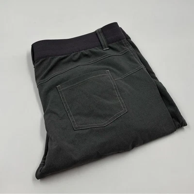 Pantalones rectos de senderismo Kuhl 16R Strattus Ripstop gris poliéster para mujer Foto 1 de 4