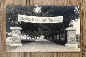 Cartolina d'epoca Fall River RPPC MA Massachusetts Central Baptist Church - Foto 1 di 2