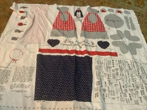 Mrs. Molly Mouse Handy Sewing Helper pink & blue Joan Kessler - Concord Fabrics - Picture 1 of 1