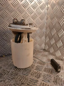 Pompe immergée jauge à carburant - RENAULT CLIO II (2) 1.2L ESS 59CV 8200027963 - Picture 1 of 3