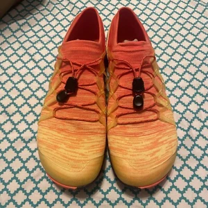 Neu ohne Karton Merrell Damengröße 10 Barfuß-Laufschuhe Vibram Farbe Hot Coral - Bild 1 von 7
