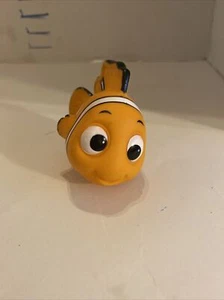 Disney Pixar Bandai Finding Nemo Dory Bath Squirters NEMO - Picture 1 of 5