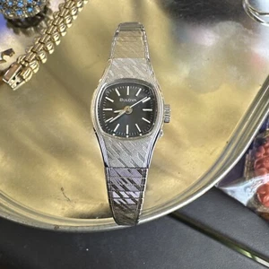NEW Vintage Ladies Bulova N7 Watch With S STEEL  Band Runs Great!! 7" - Picture 1 of 5