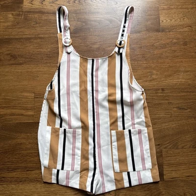 Mameluco Forever 21 para mujer bolsillos medianos correas ajustables a rayas Foto 1 de 4