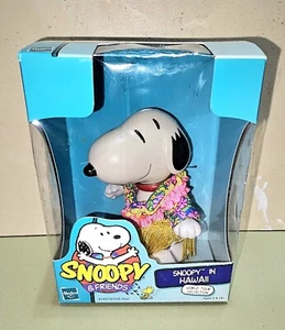 SEALED Hasbro 1999 Peanuts WORLD TOUR Snoopy in HAWAII 5" PVC FIGURE NIB - Picture 1 of 4