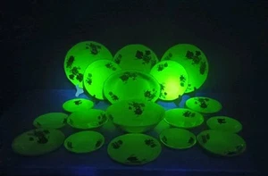 Uranium Glaze Antique Ivory By Salem China 1921 (18 Piece Set Of Plates & Bowls) - Picture 1 of 11