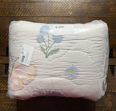 Pottery Barn Kids Wildflower Butterfly Quilt Full/Queen New Read - Image 1 of 4