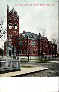 LITTLE ROCK, ARKANSAS - FRED KRAMER PUBLIC SCHOOL - OLD POSTCARD - Picture 1 of 2