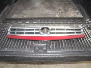 04-08 CADILLAC XLR FRONT UPPER GRILL Assembly 10348679 Red OEM General Motors - Bild 1 von 16