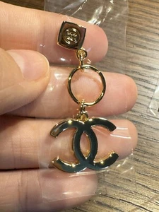 CHANEL Classic CC CHARM LIMITED EDITION VIP GIFT - Picture 1 of 2