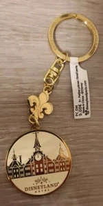 Keychain Disneyland Hotel Paris - Picture 1 of 2