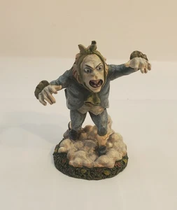 Dept 56 Halloween Village Ghastly's Night Out 4051013 Department 56 Snow Village - Picture 1 of 3