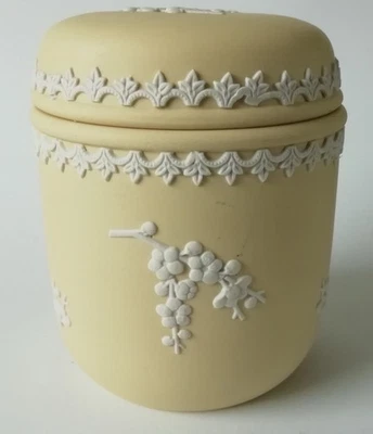 Jasperware amarelo prímula Wedgwood frasco pequeno com tampa flores de ameixa chá leitura K1 - Imagem 1 de 4