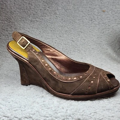 Zapatos de salón Cole Haan para mujer de gamuza con cuña marrón (tono coñac) detalles de cobre talla 8B Foto 1 de 4