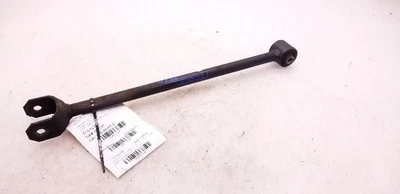 04-07 TOYOTA HIGHLANDER LADO PASAJERO TRASERO CONTROL BRAZO LOCALIZADOR MONTAJE  Foto 1 de 4